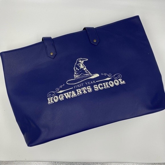 Loungefly Retired Harry Potter Hogwarts Tote Bag Purse - Picture 1 of 7
